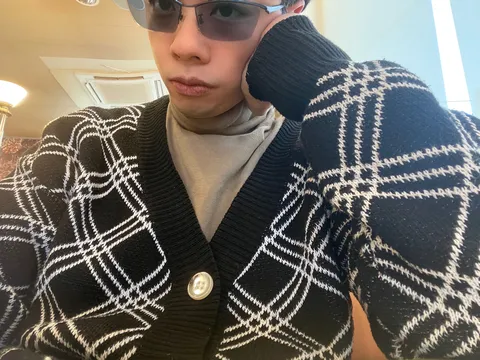 格子柄カーディガンと考える時間
