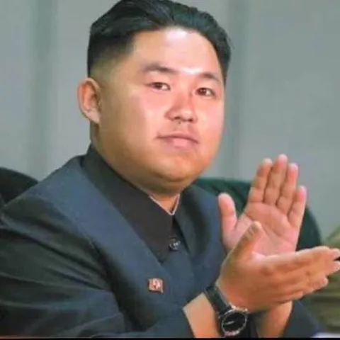 力強い拍手