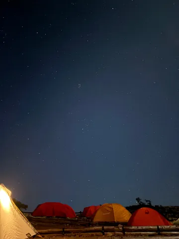星降る夜のキャンプ