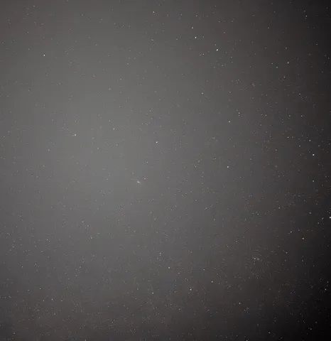 星屑の海に浮かぶ淡い光