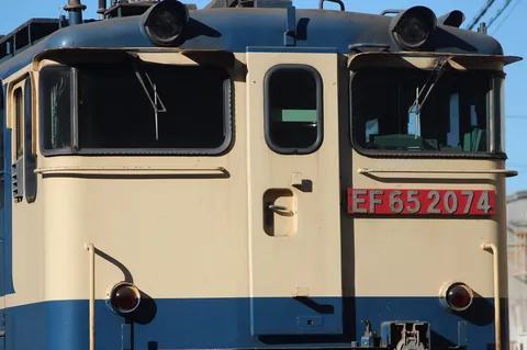 鉄路を見つめる眼