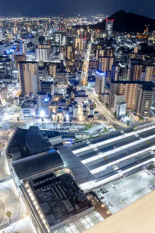 都市を彩る光の絨毯