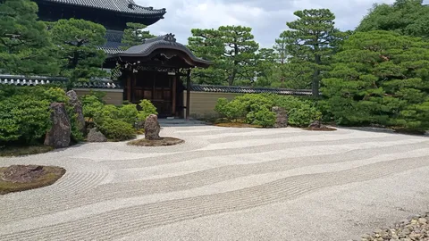 静寂の庭の風景