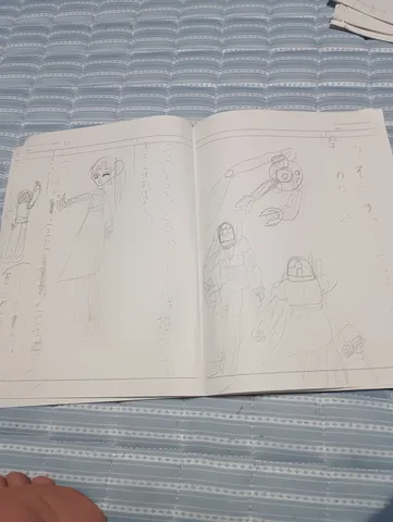 ロボットと少女の戦い？