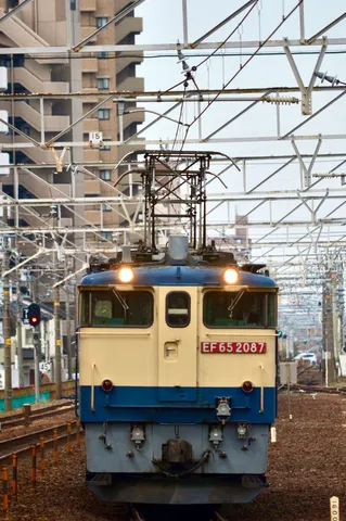 静寂の機関車、旅立ちの予感