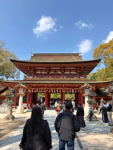 古都の楼門、賑わいの参道
