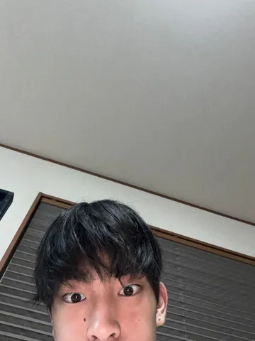 見上げてくる視線