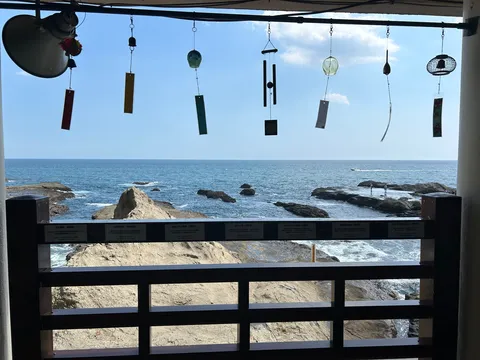 風鈴と海、夏の気配