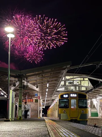 花火と電車の主役争い