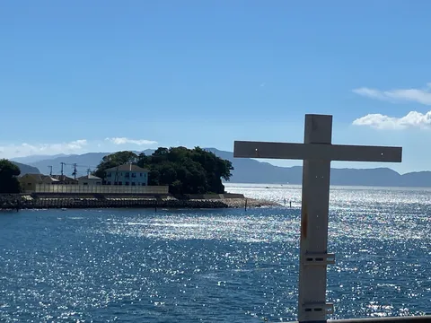 静寂と海と十字架、どこへ向かう？