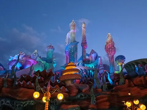 彩光の海底夜景