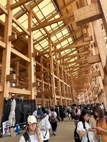 木造建築の圧巻パノラマ