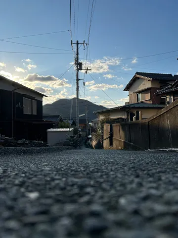 陽光差す坂道の日常
