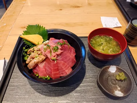 海の宝石丼のときめき