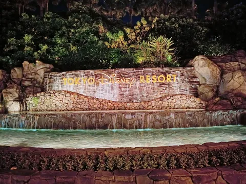 光る滝！東京ディズニーリゾート