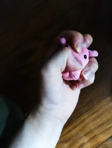ピンクの相棒、ぎゅっ！