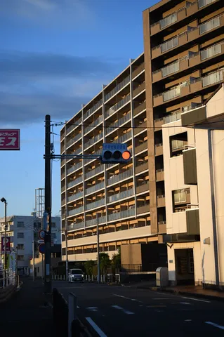 夕暮れの直線美が映える街