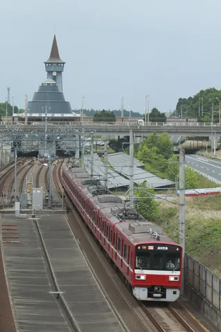 雨上がりの静かな旅路