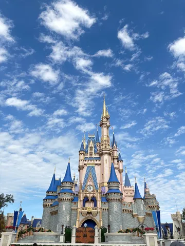 夢見る空と物語の城