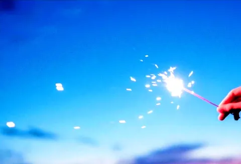 夜空に咲いた、一瞬の華