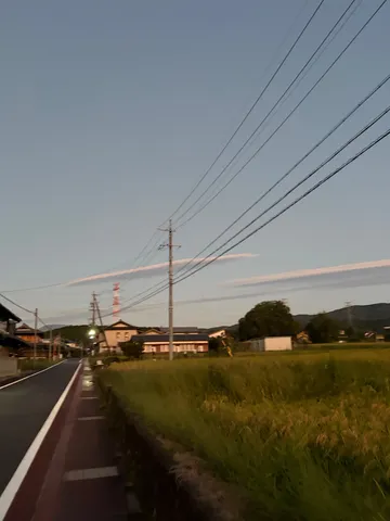 夕暮れの田舎ロード