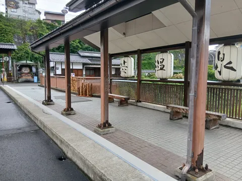 昭和レトロな温泉街の風情