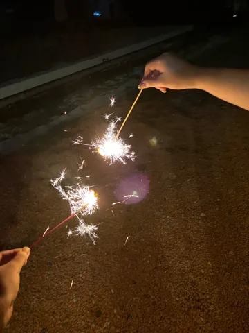 小さな夜の閃光ダンス