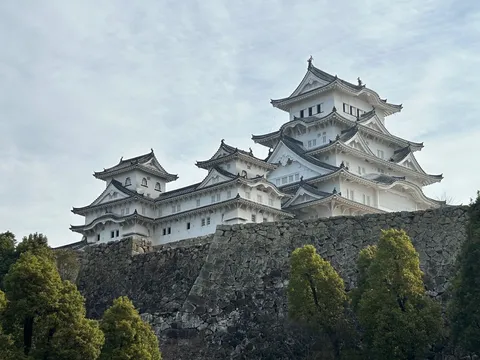 白い城の階段物語
