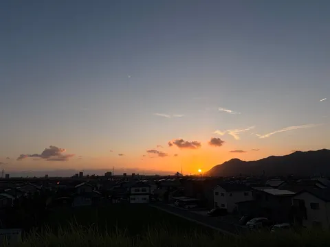 街を染める夕焼けグラデーション