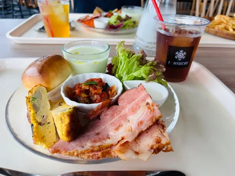 食卓に広がる秋の色