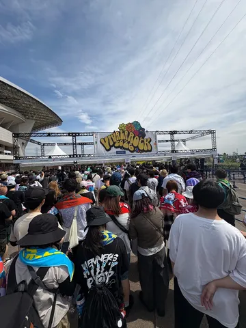 野外フェスの熱気と光景