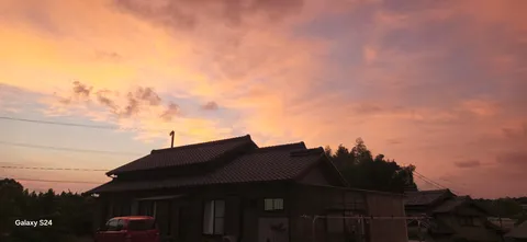 夕焼けに染まる日本の原風景