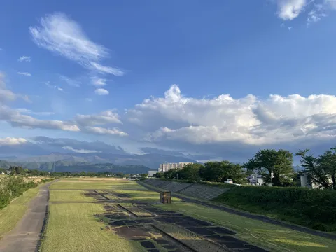 空と大地が広がる景色