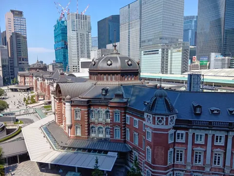 歴史と未来が交差する東京駅