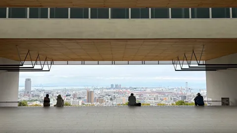 静寂と広がる街並み