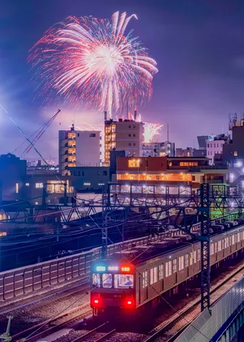 夜空と線路の大輪
