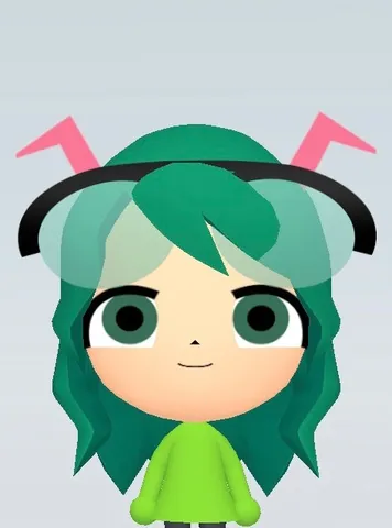 緑の髪とピンクの触角がキュート