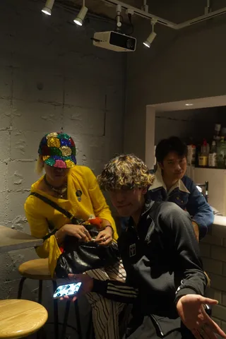 光と色の混ざり合い