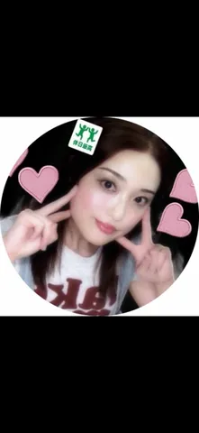 映えるハートとキュートなポーズ