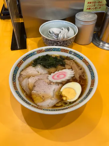 温かい一杯、麺と具材の調和